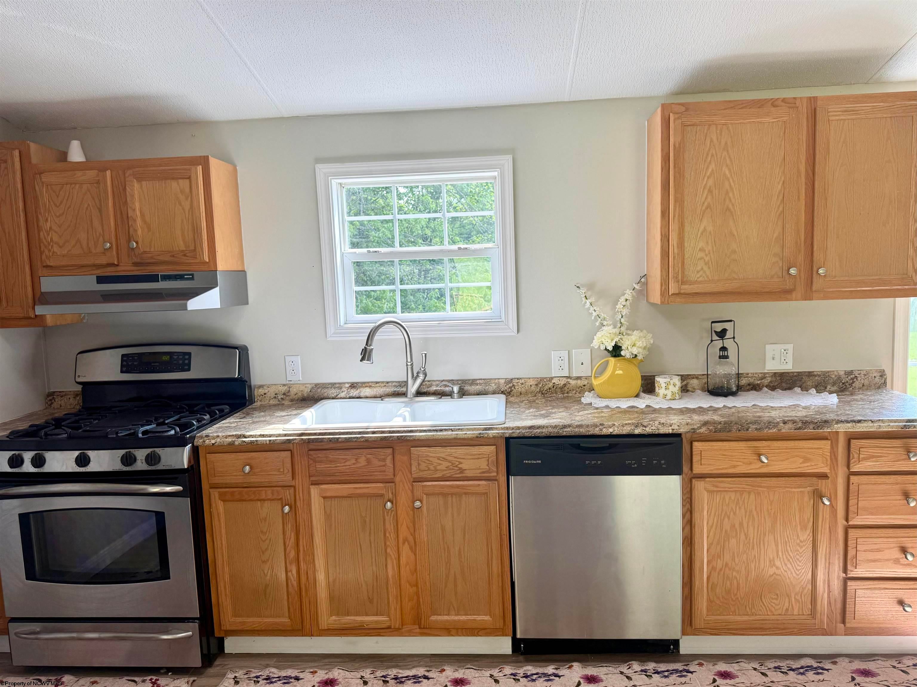 349 Mankins Addition Road Tunnelton, WV 26444 - Photo 6 of 33 Gallery Image 6