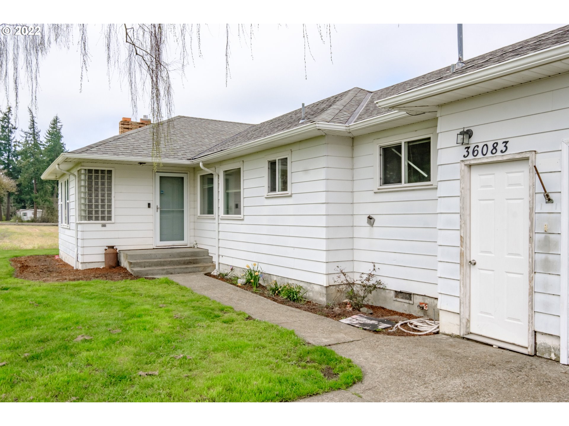 36083 Folsom Road Southeast Albany, OR 97322 - Photo 4 of 32 Gallery Image 4