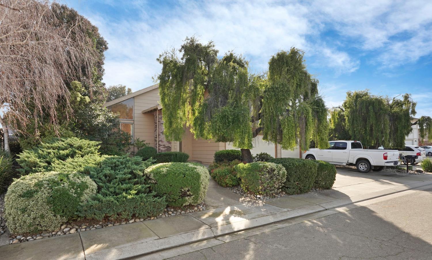 1060 Match Point Place Tracy, CA 95376 - Photo 4 of 47