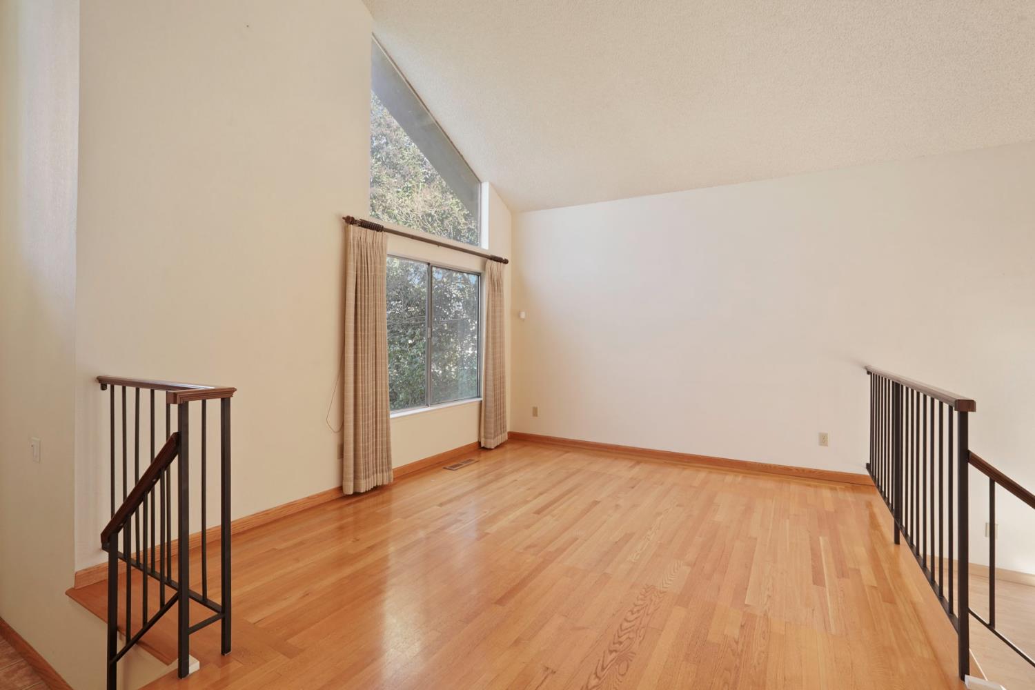 1060 Match Point Place Tracy, CA 95376 - Photo 8 of 47