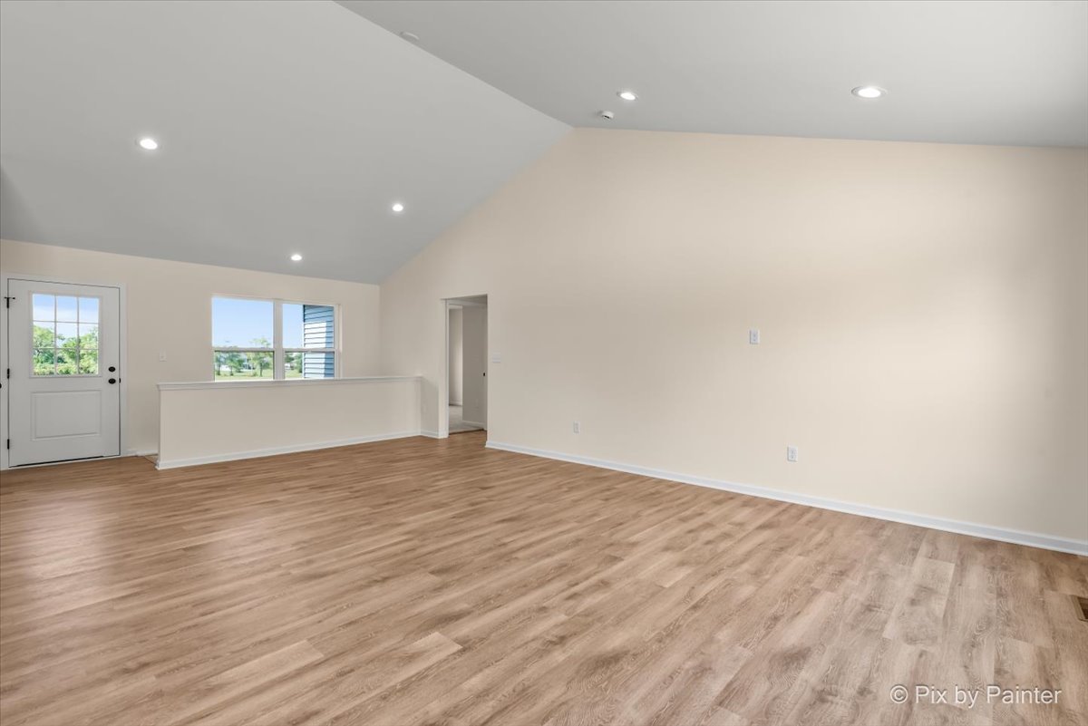 715 Apple Valley Road Harvard, IL 60033 - Photo 10 of 31