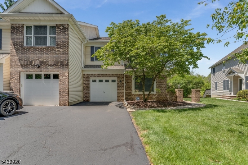 34 Pond Ridge Drive Clinton, NJ 08809 - Photo 2 of 41