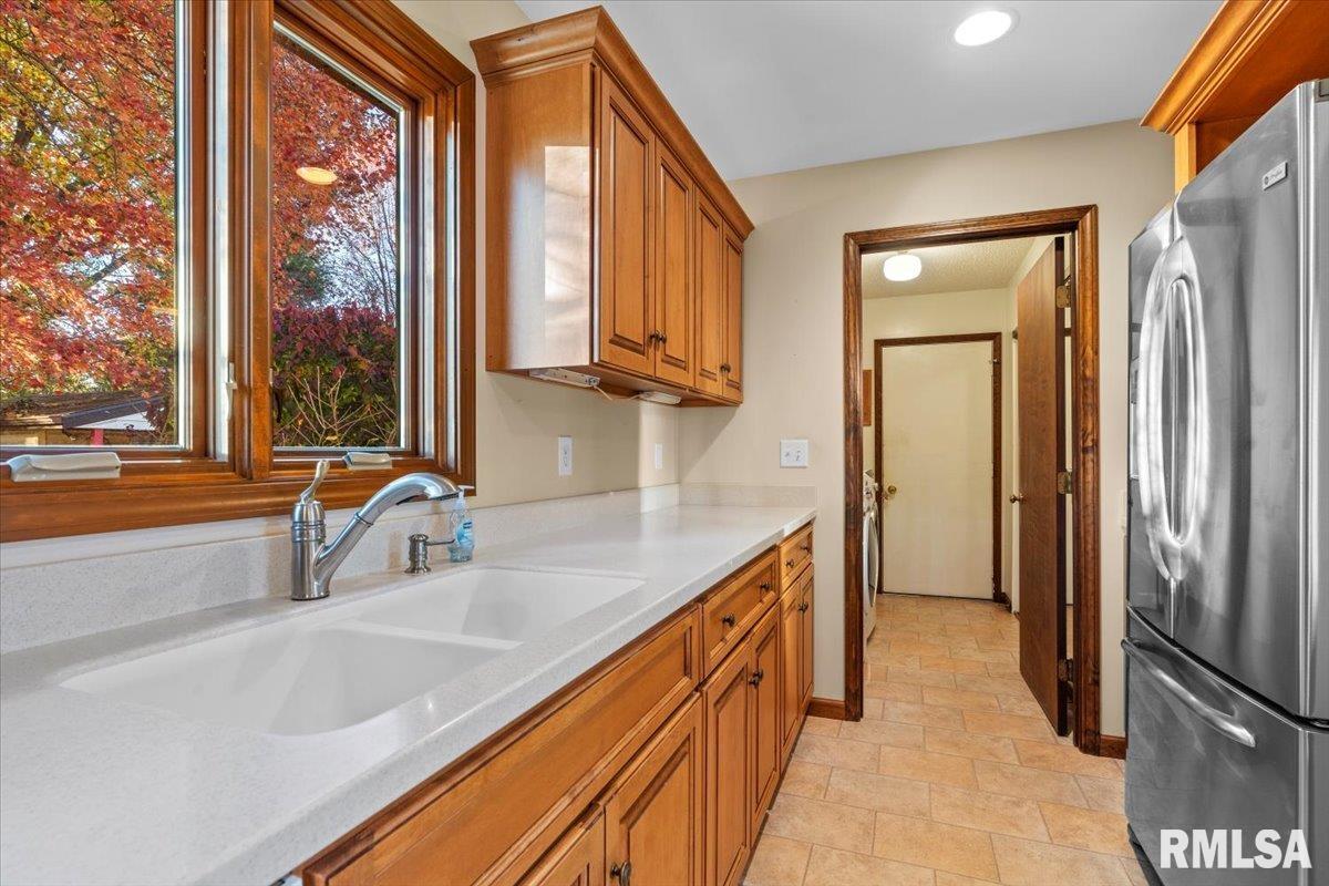 105 Oxford Road Springfield, IL 62704 - Photo 13 of 42