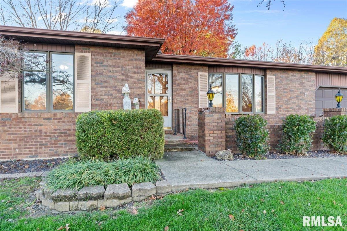 105 Oxford Road Springfield, IL 62704 - Photo 3 of 42