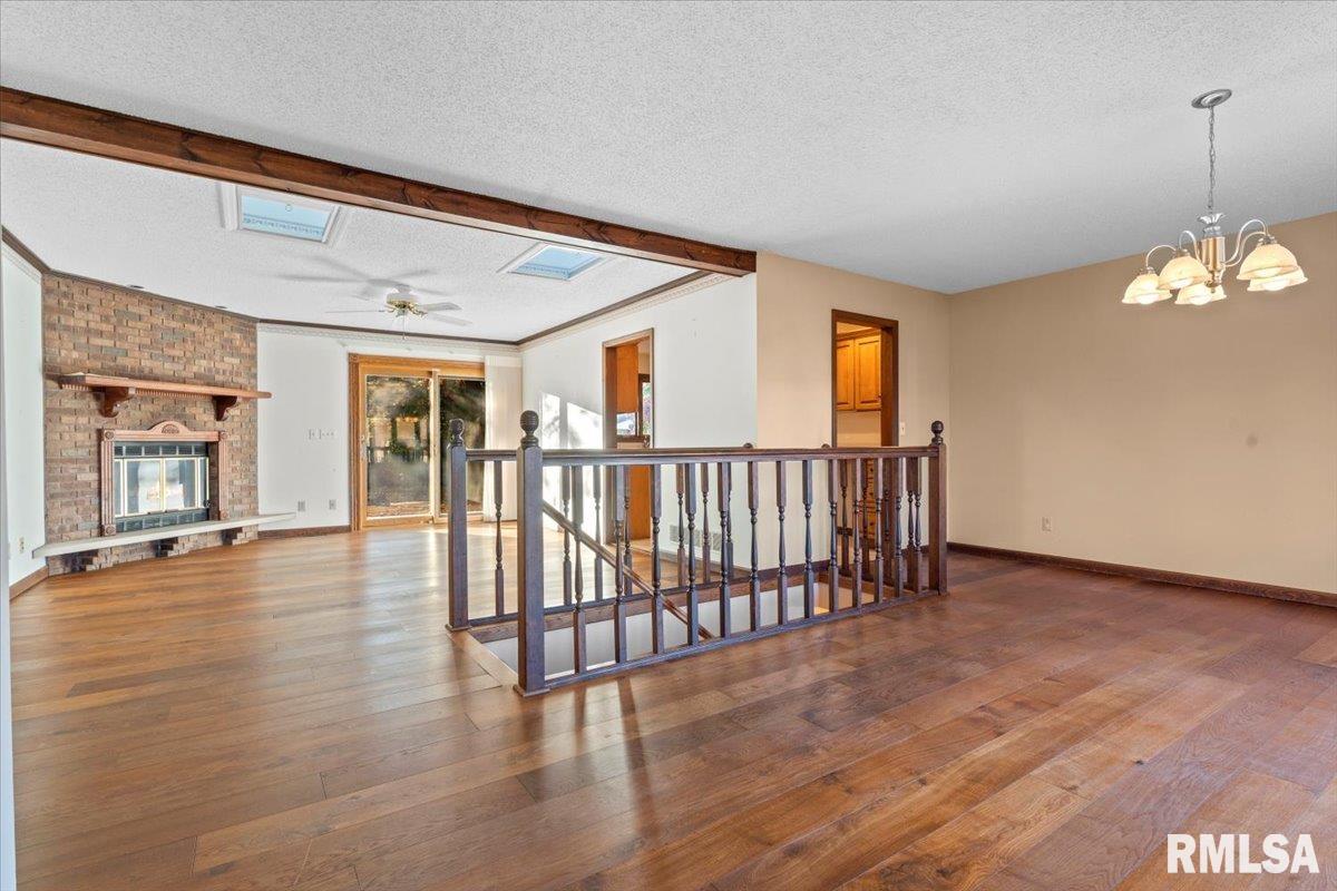 105 Oxford Road Springfield, IL 62704 - Photo 5 of 42