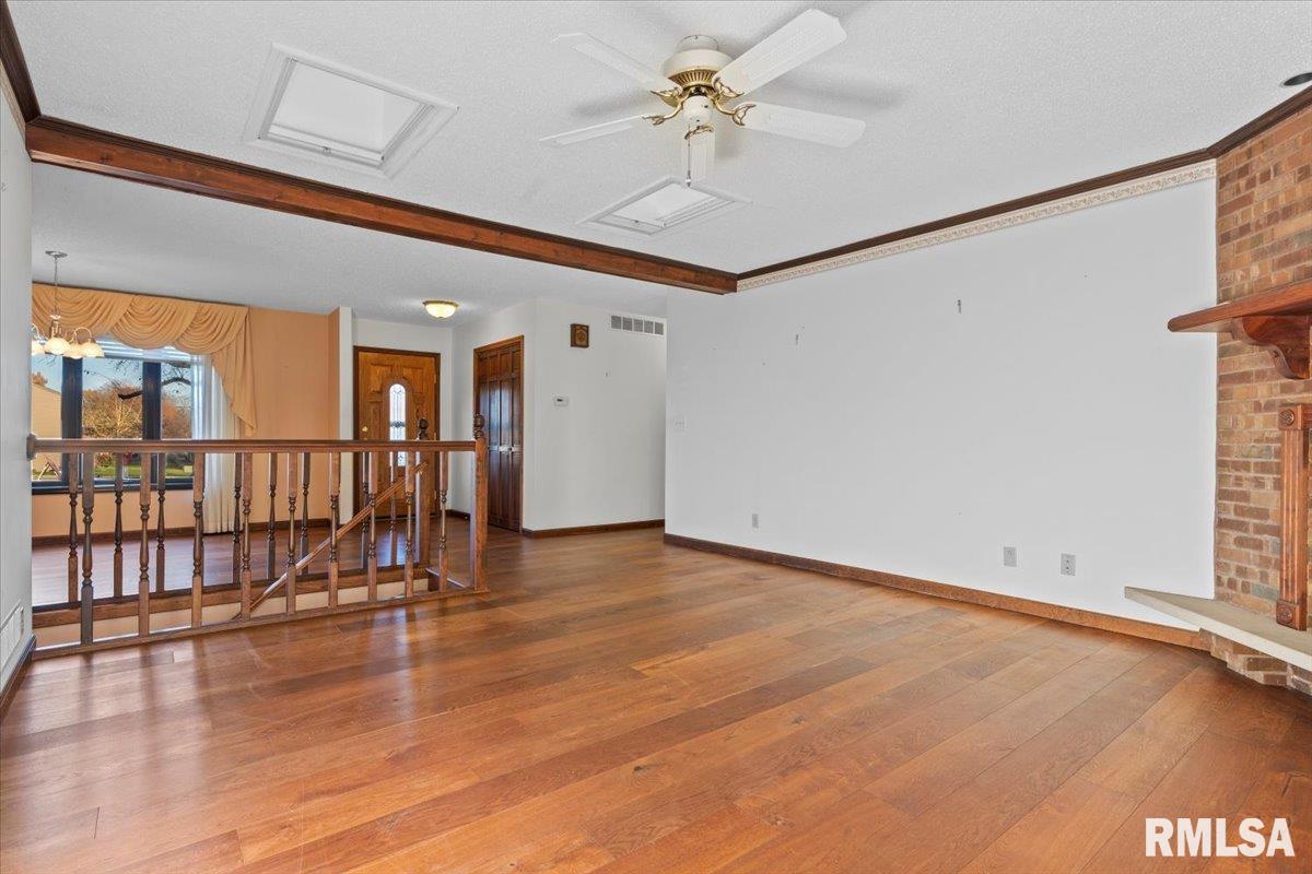 105 Oxford Road Springfield, IL 62704 - Photo 7 of 42