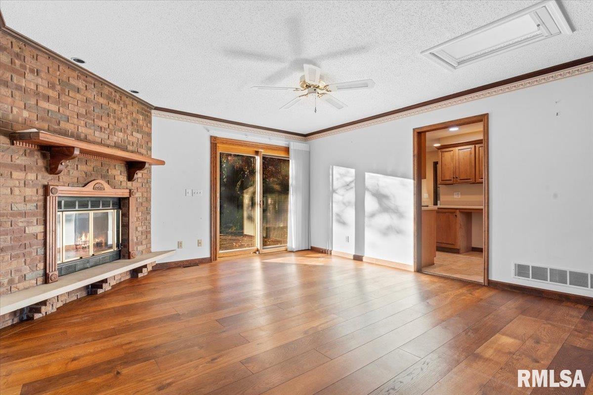 105 Oxford Road Springfield, IL 62704 - Photo 8 of 42