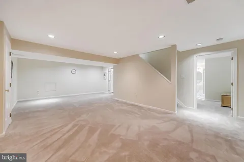 $1,100,000 | 13387 Glen Taylor Lane, Herndon, VA 20171