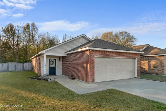 $207,000 | 128 Bottle Brush Lane, Carencro, LA 70520