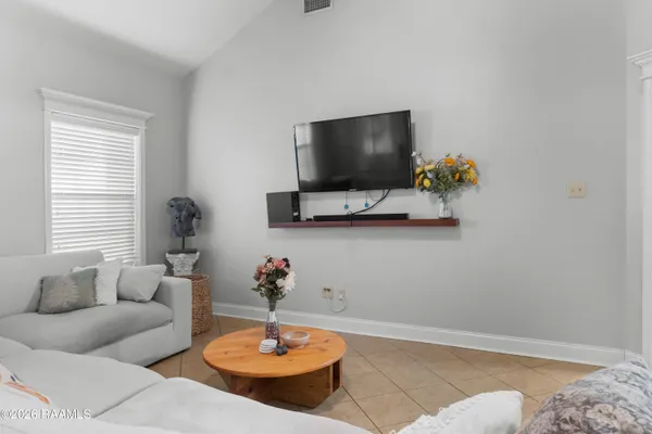 $190,000 | 128 Bottle Brush Lane, Carencro, LA 70520