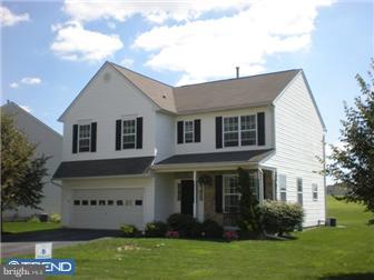 421 Hatteras Road East Fallowfield, PA 19320 - Photo 1 of 12 Exterior Front