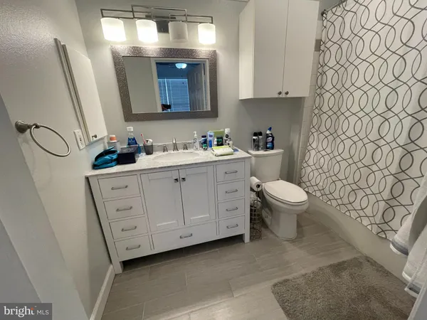 $2,800 | 3015 Nicosh Circle, Unit 2302, Falls Church, VA 22042