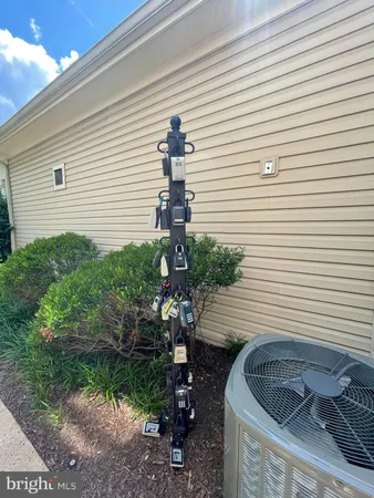 $2,800 | 3015 Nicosh Circle, Unit 2302, Falls Church, VA 22042