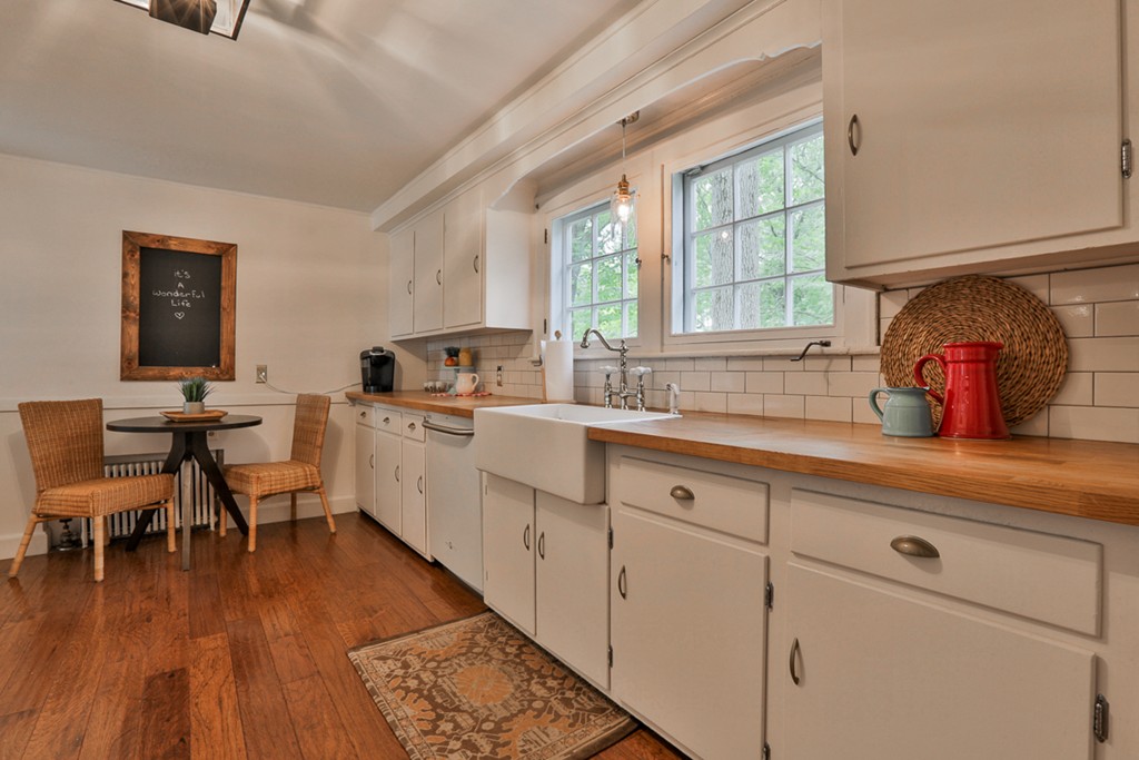 46 Outlook Road Wakefield, MA 01880 - Photo 17 of 30 Gallery Image 17