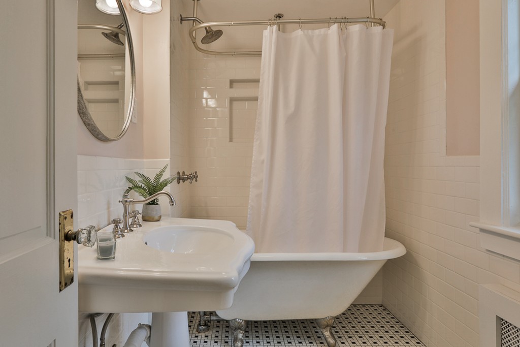 46 Outlook Road Wakefield, MA 01880 - Photo 24 of 30 Gallery Image 24