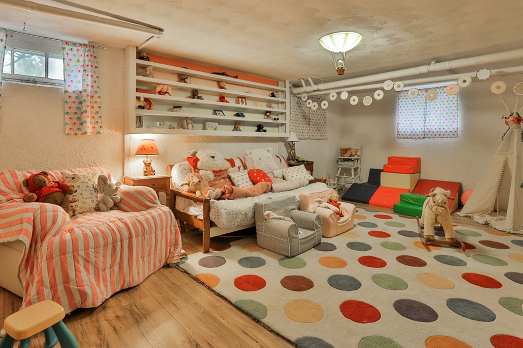 46 Outlook Road Wakefield, MA 01880 - Photo 30 of 30 Gallery Image 30