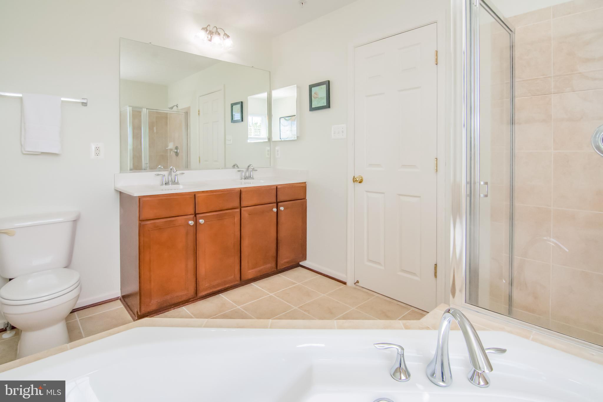 9715 Davison Road Middle River, MD 21220 - Photo 16 of 37 Full Bath in Owner's Suite