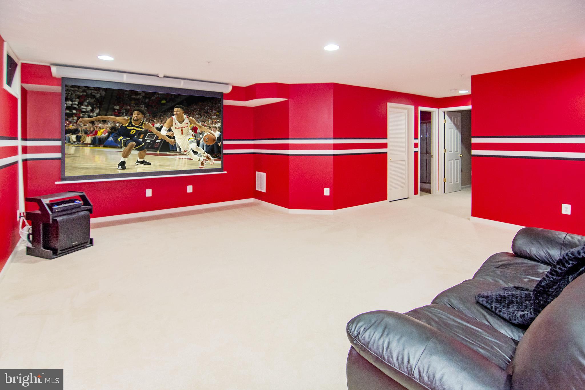 9715 Davison Road Middle River, MD 21220 - Photo 24 of 37 Projector & Equipment is Included!