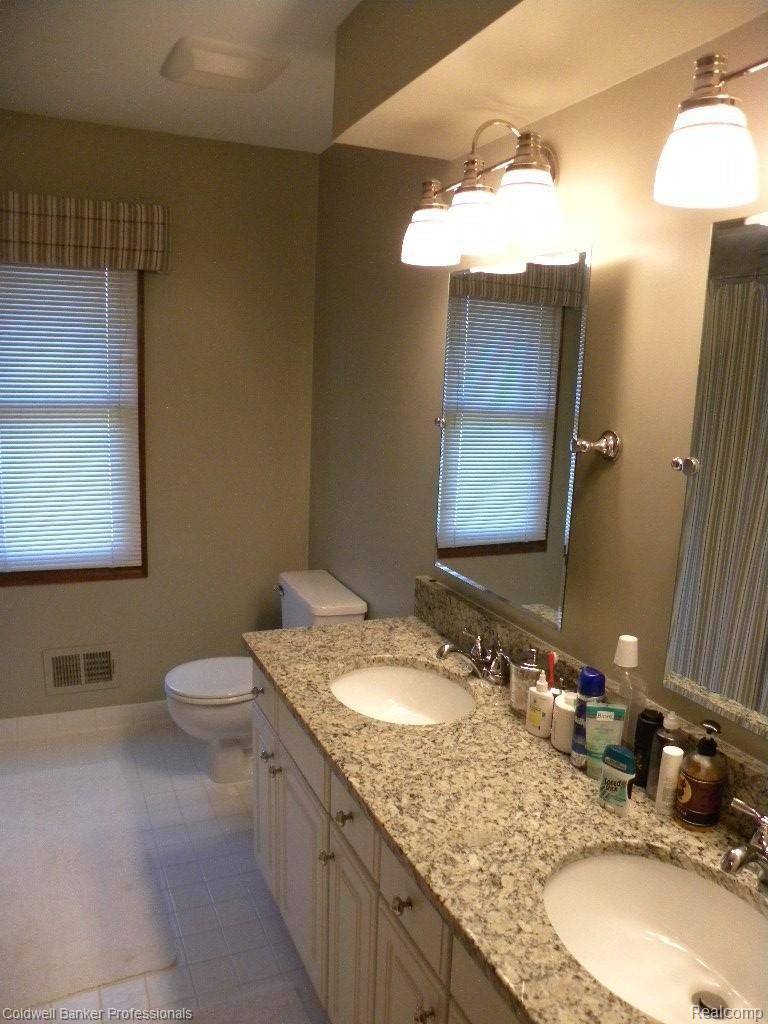 44490 Stone Road Novi, MI 48375 - Photo 13 of 22 STONE 44490 (12).JPG