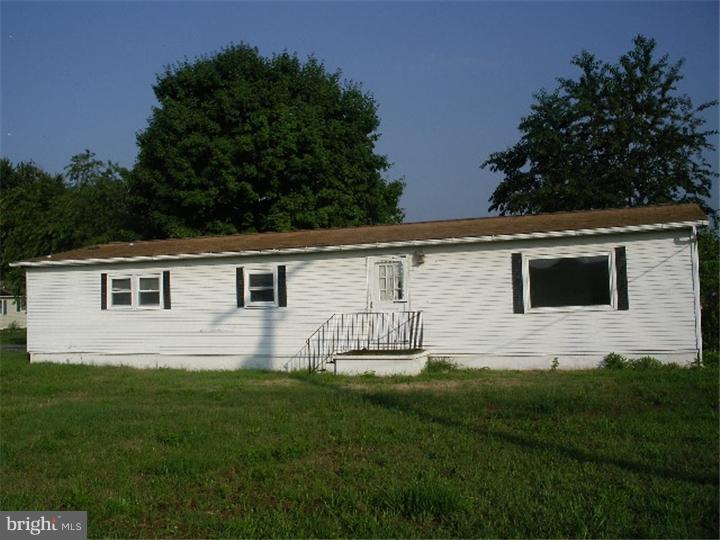 4 Mowery Road New Castle, DE 19720 - Photo 1 of 13
