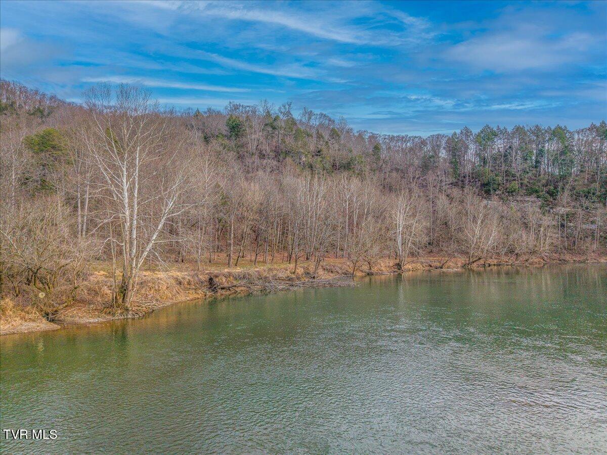 185 Manning Road Sneedville, TN 37869 - Photo 6 of 26 06-668 Manning Dr drone-11