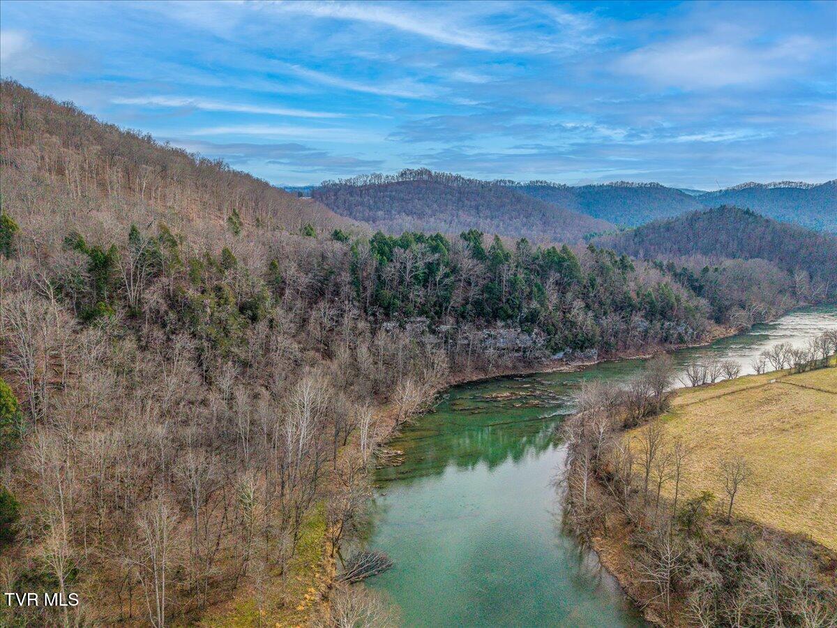 185 Manning Road Sneedville, TN 37869 - Photo 7 of 26 07-668 Manning Dr drone-8