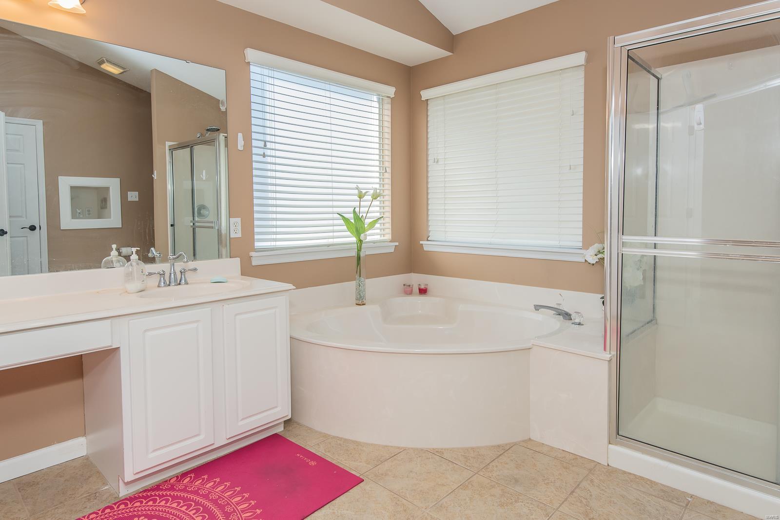 1219 Raintree Pass O'Fallon, MO 63366 - Photo 23 of 39