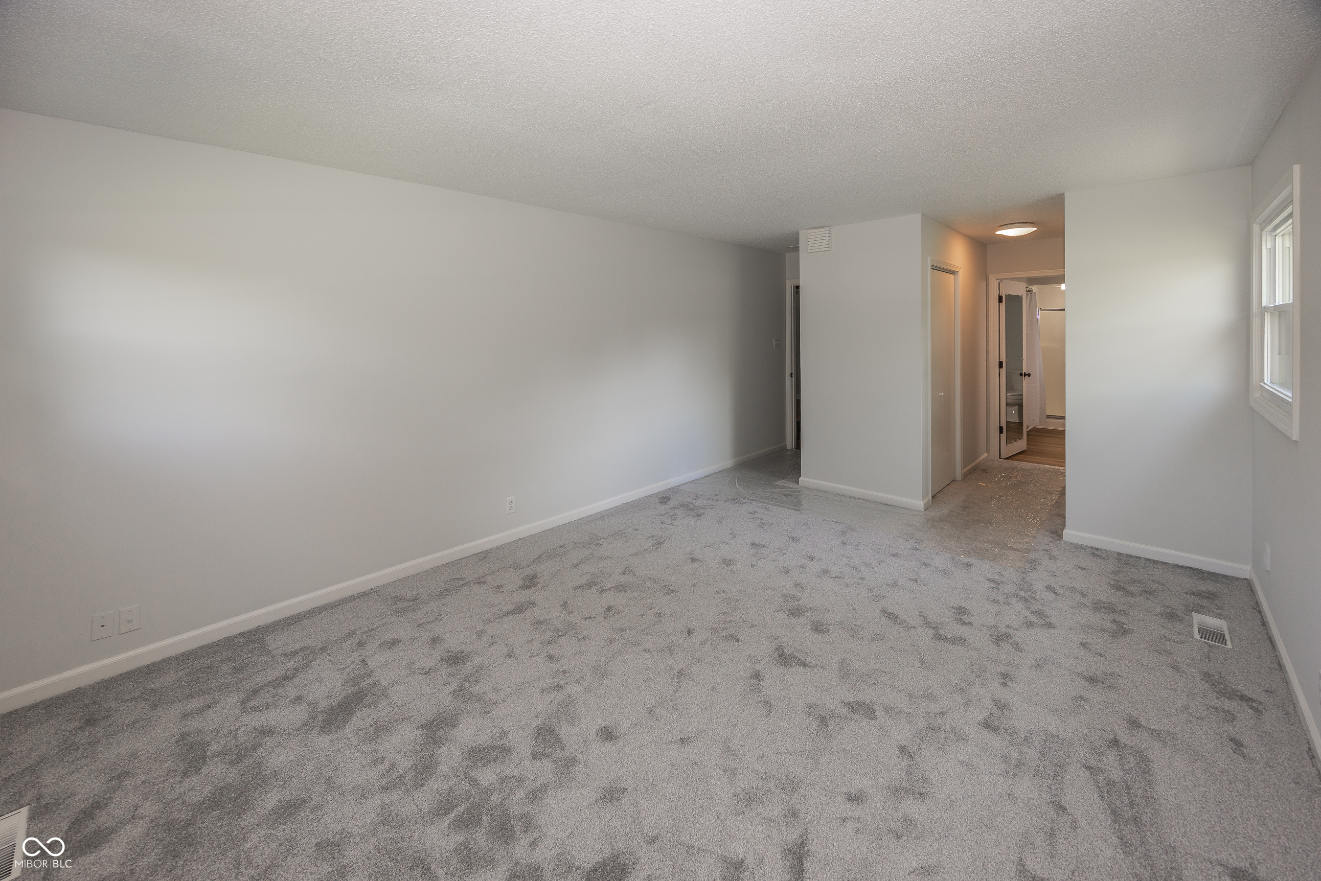 8021 Guion Road Indianapolis, IN 46268 - Photo 8 of 26