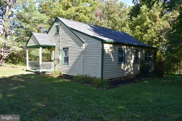 $1,100 | 7191 Porters Road, Esmont, VA 22937
