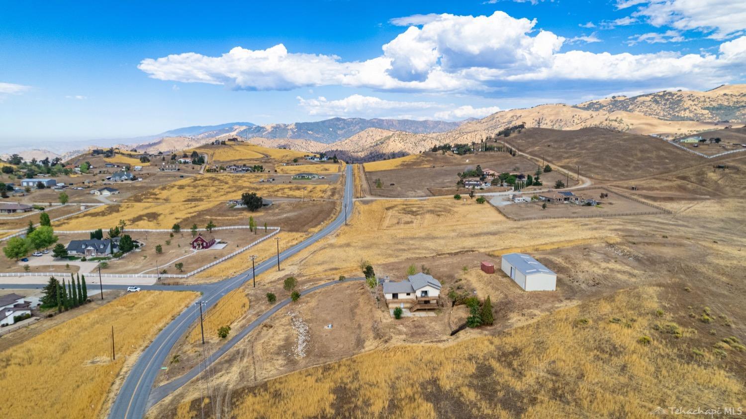 23980 Woodford-Tehachapi Road Tehachapi, CA 93561 - Photo 34 of 47 Gallery Image 34