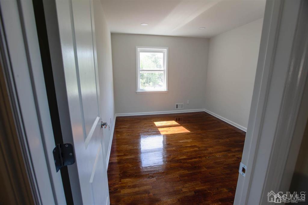3701 Hana Road Edison, NJ 08817 - Photo 12 of 18