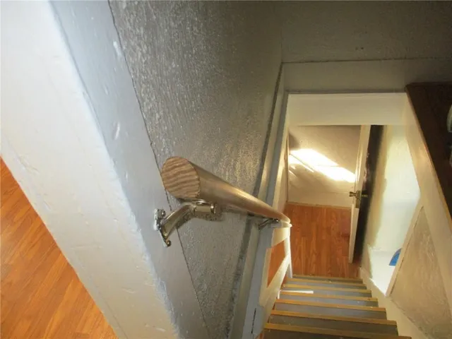 $825 | 1320 South Esplanade Street, Leavenworth, KS 66048