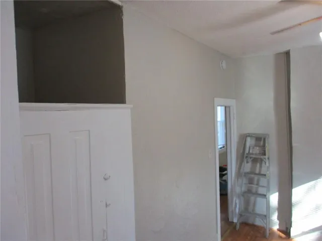 $825 | 1320 South Esplanade Street, Leavenworth, KS 66048