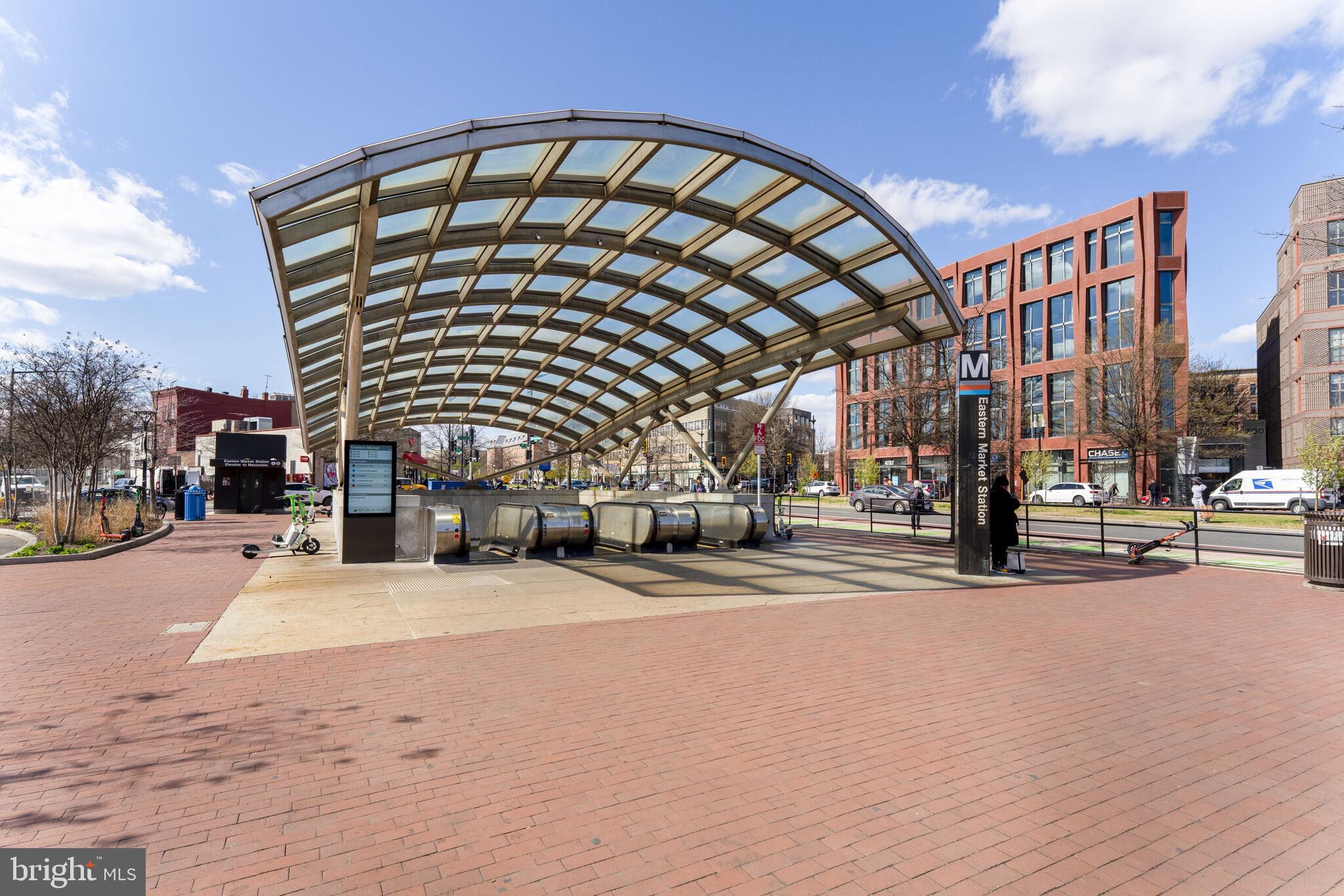 527 10th Street Southeast Washington, DC 20003 - Photo 61 of 64 Eastern Market Metro