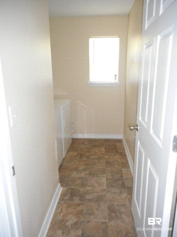 16648 Vanilla Drive Foley, AL 36535 - Photo 24 of 35 Laundry room