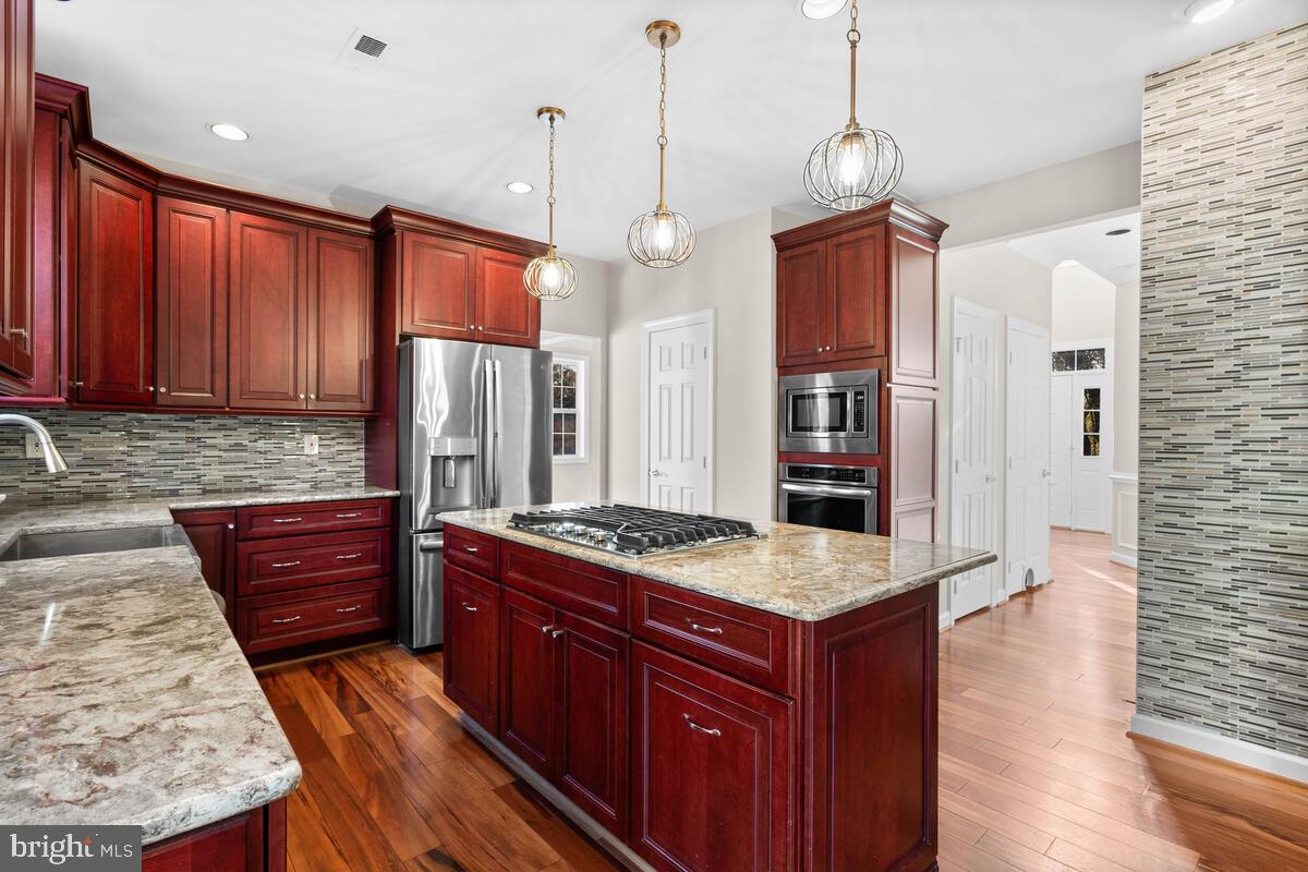 19127 Muncaster Road Derwood, MD 20855 - Photo 22 of 71 Gallery Image 22
