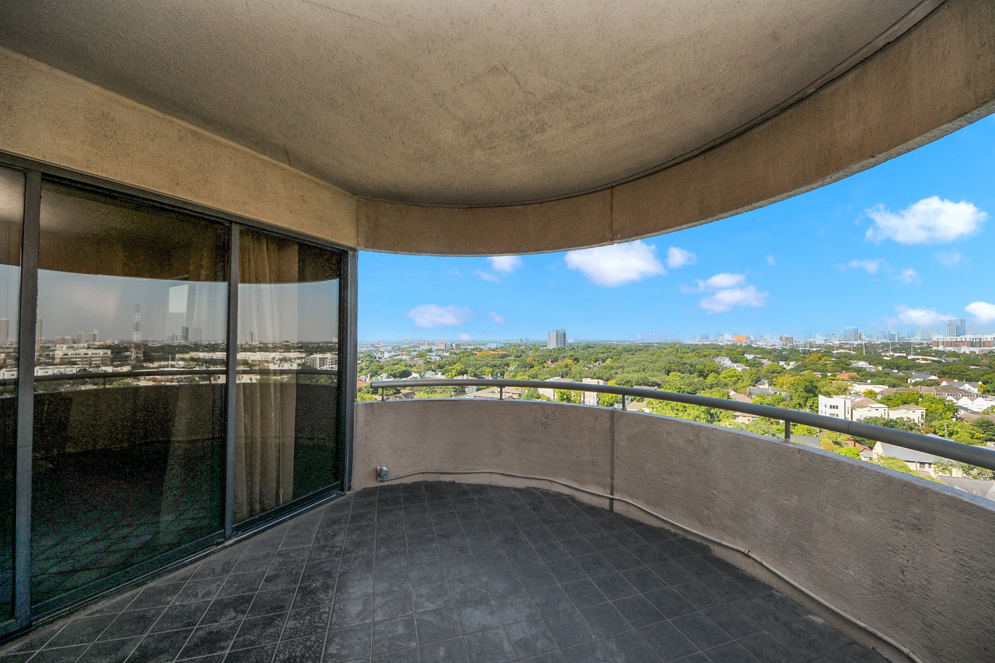 5000 Montrose Boulevard, Unit 14H Houston, TX 77006 - Photo 26 of 40 a view of a water heater room