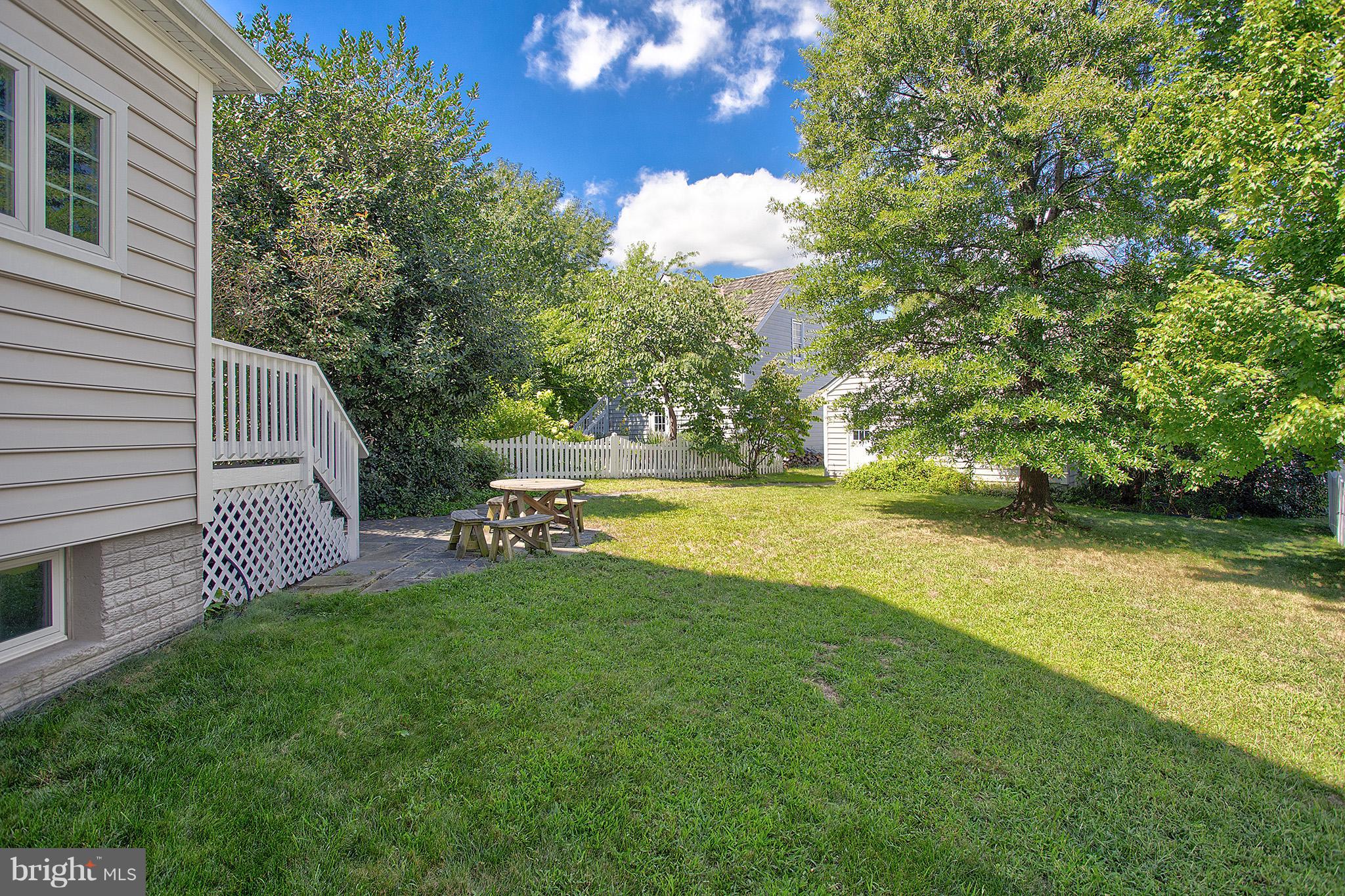 42874 Redfield Street Ashburn, VA 20147 - Photo 14 of 23 Exterior (Rear)