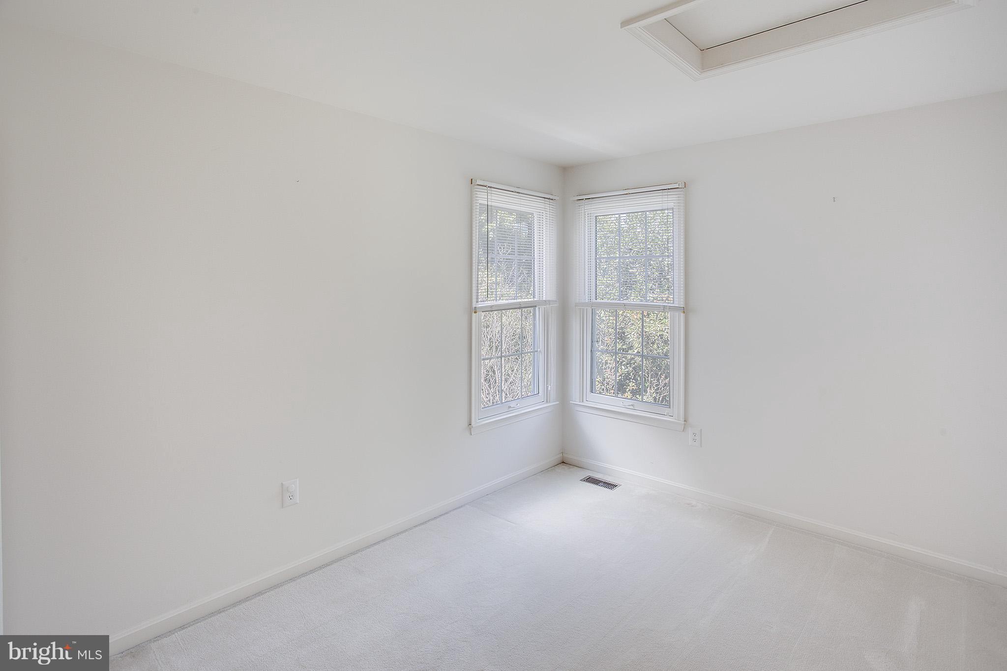 42874 Redfield Street Ashburn, VA 20147 - Photo 17 of 23 Bedroom