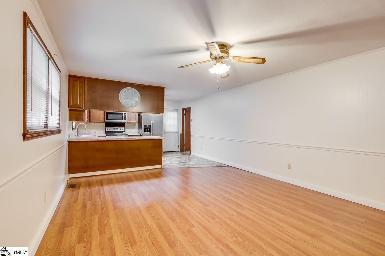 9 Roe Court Greenville, SC 29617 - Photo 12 of 34 Gallery Image 12