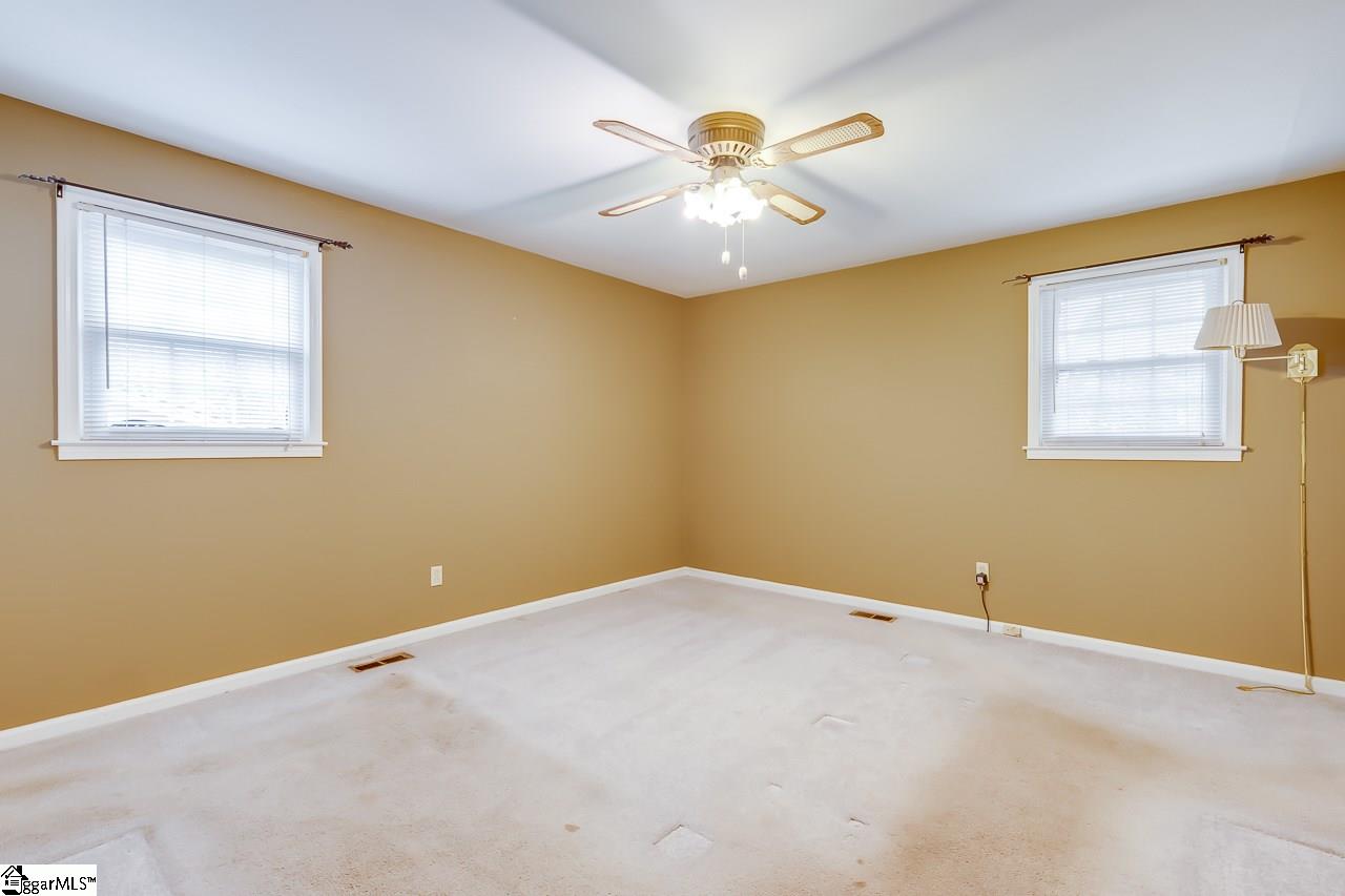9 Roe Court Greenville, SC 29617 - Photo 16 of 34 Gallery Image 16