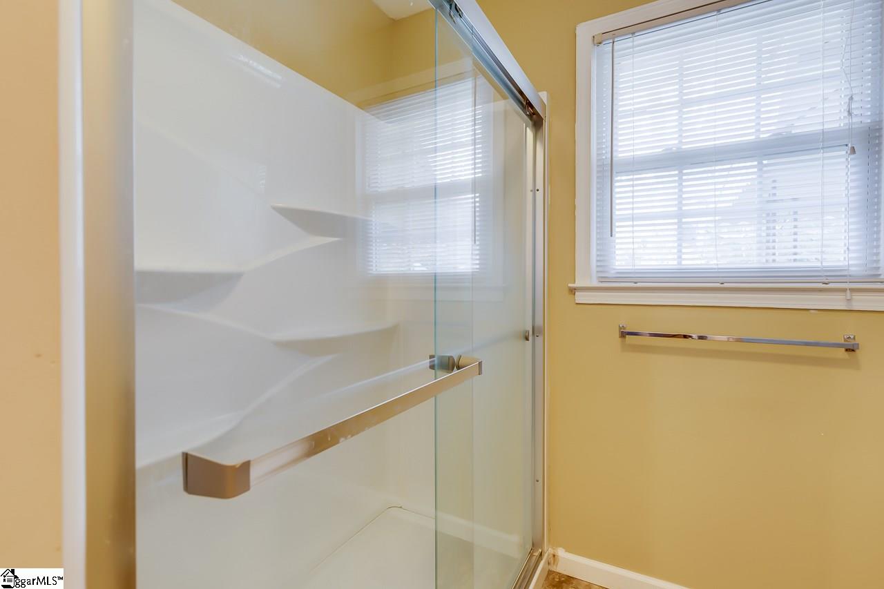 9 Roe Court Greenville, SC 29617 - Photo 22 of 34 Gallery Image 22
