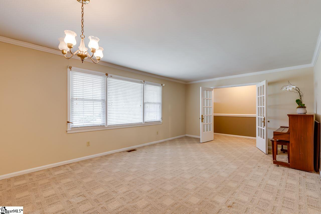 9 Roe Court Greenville, SC 29617 - Photo 7 of 34 Gallery Image 7