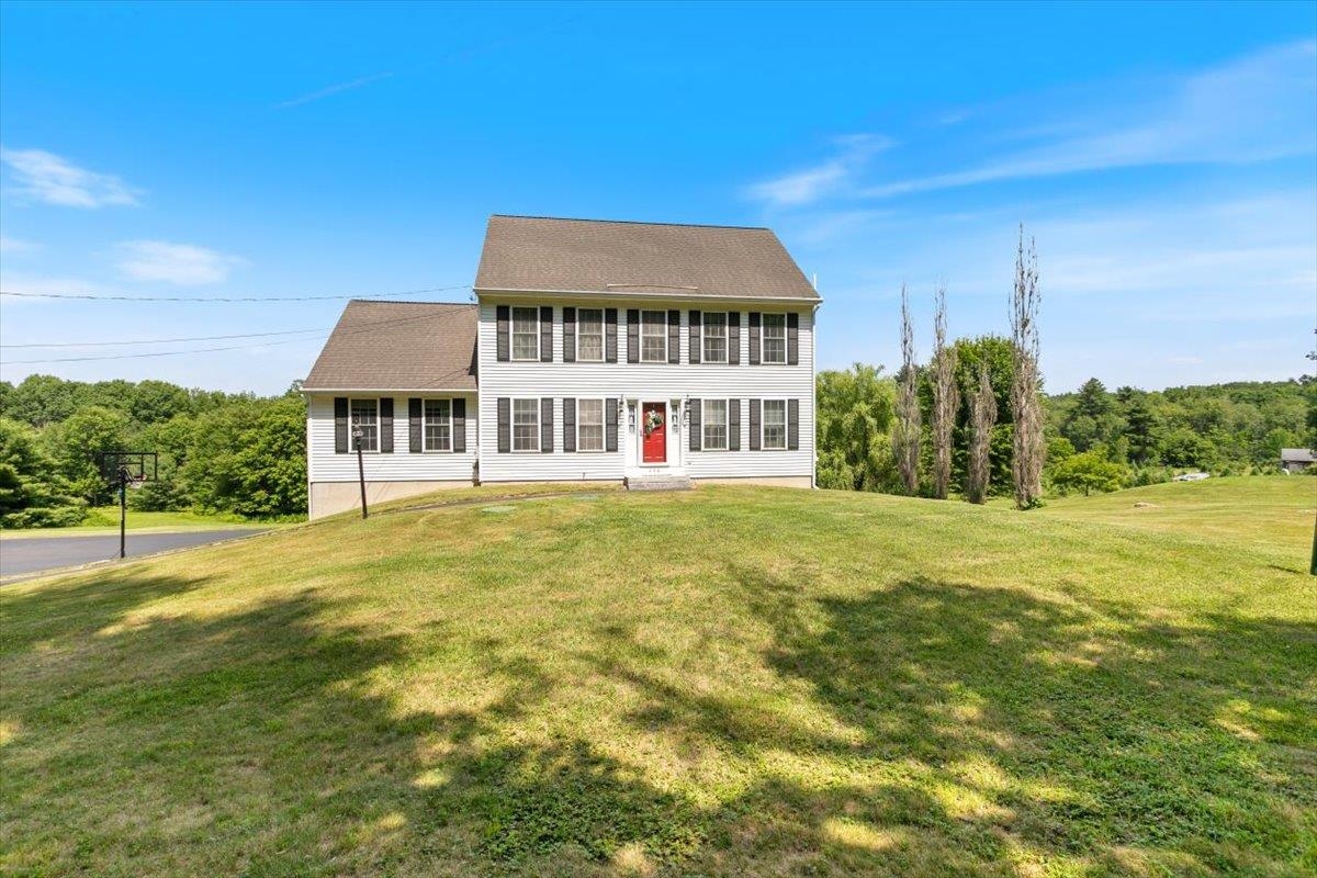 248 Grant Road Newmarket, NH 03857 - Photo 2 of 27