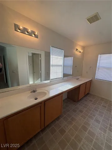 $1,799 | 10456 Coyote Cub Avenue, Las Vegas, NV 89129