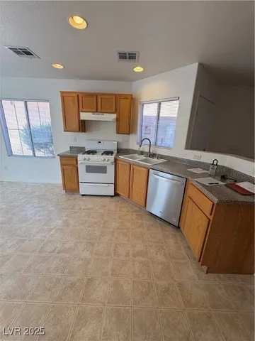 $1,799 | 10456 Coyote Cub Avenue, Las Vegas, NV 89129