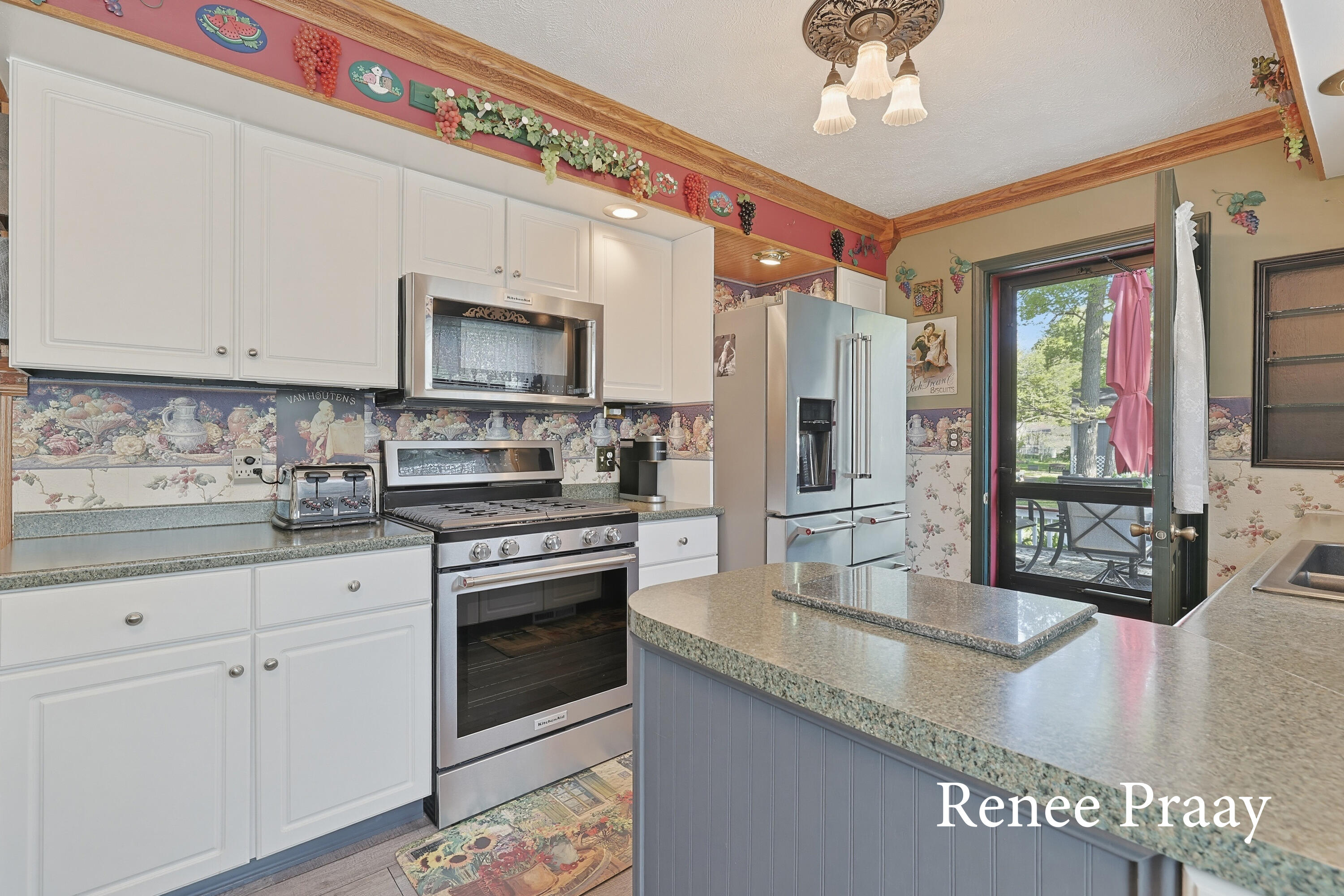 2816 Green Ridge Avenue Muskegon, MI 49445 - Photo 12 of 38 IMG_1520