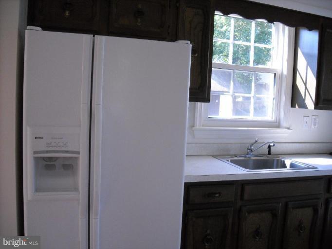 2402 Dexter Avenue Silver Spring, MD 20902 - Photo 13 of 14 Kitchen #2