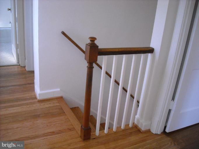 2402 Dexter Avenue Silver Spring, MD 20902 - Photo 5 of 14 Hallway