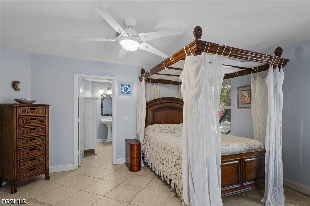 640 Desoto Boulevard South Naples, FL 34117 - Photo 14 of 34